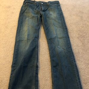 Men’s Levi jeans